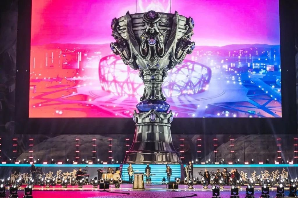 OG 对阵 Apogee 争夺 PGL Bucharest 2025 的名额