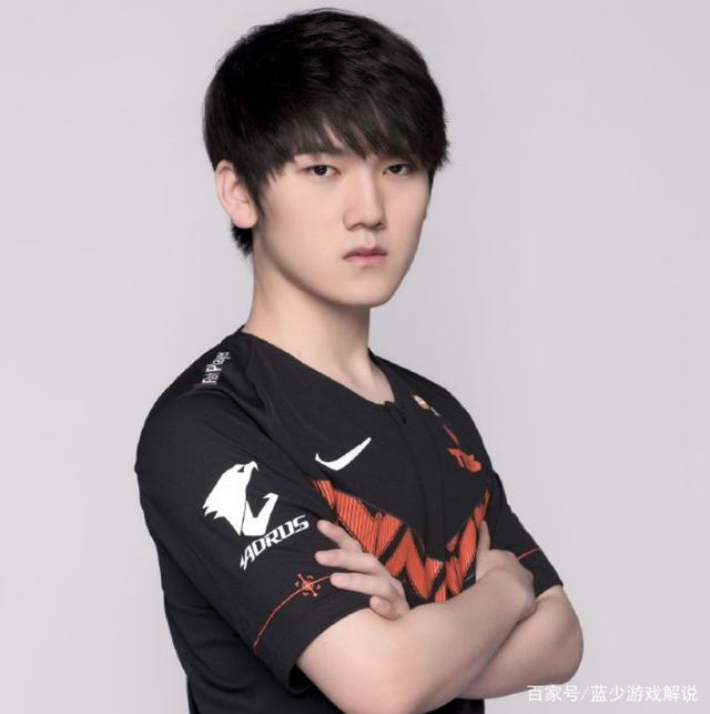 Bilibili Gaming 发布年度纪录片海报：第一集将讲述 Bilibili Gaming 队伍的故事和幕后花絮。